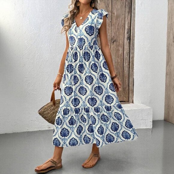 Lovesoft Loose-Fit Deep V-Neck Floral Print Maxi Dress White and Blue - Picture 3 of 3